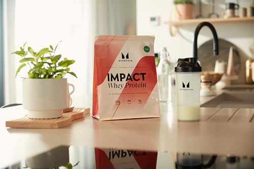 Myprotein Impact Whey Protein Blend, Vanilla, 2.2 lbs (40 Servings) Myprotein Au supplements