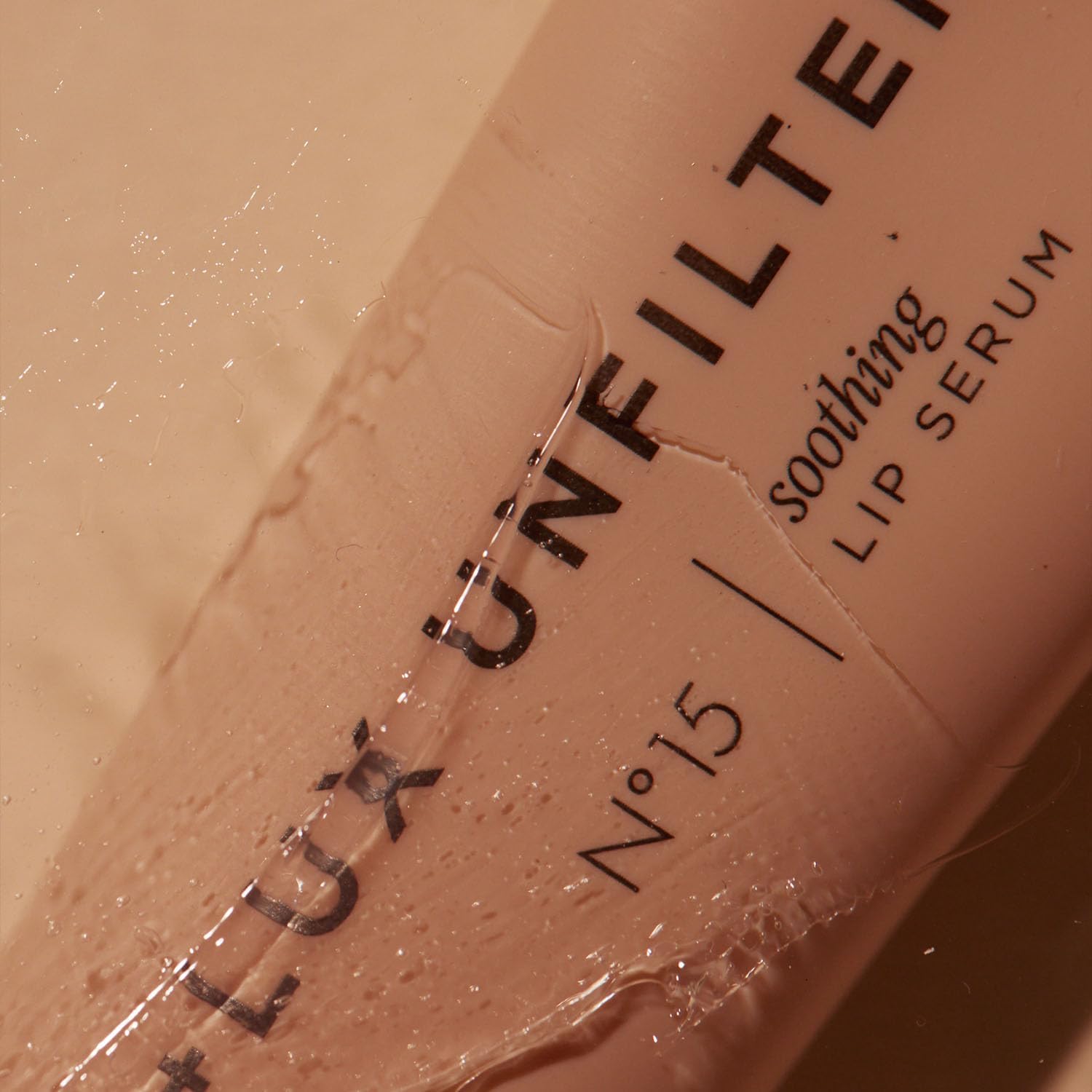 '+ Lux Unfiltered N°15 Cold Plunge Soothing Lip Serum - Hydrating Lip Balm - Hyaluronic Acid, Squalane & Shea Butter - Cooling Touch Applicator - Fragrance Free, Petroleum Free, Vegan '+ Lux Unfiltered Au supplements