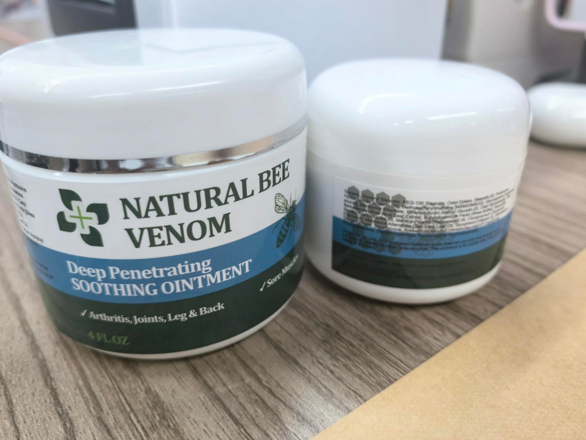 Cedonivor Bee Venom Joint and Bone Therapy Cream, New Bee Venom Gel, Specializes in Muscle Soothing, for All Parts of The Body, for Men & Women Cedonivor Au supplements