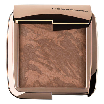 Hourglass Ambient Lighting Bronzer in Radiant Bronze Light. Highlighting Bronzer for a Natural Sun-Kissed Glow. Vegan and Cruelty-Free. HOURGLASS Au supplements