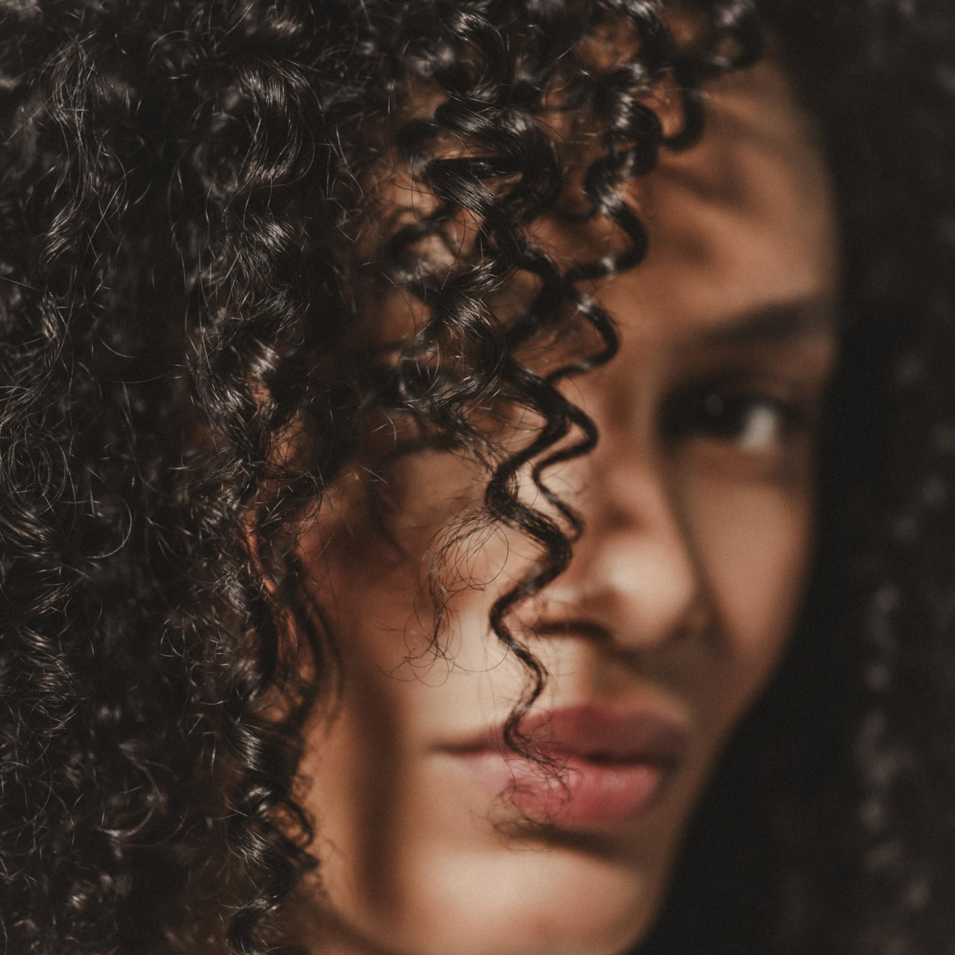 Sisley Paris Curl Care Cream - 150 mL - Nourishes & Defines Curly to Tightly Curled Hair - 24-Hour Anti-Frizz & Anti-Humidity Protection - Provides Long-Lasting Hold Sisley Paris Au supplements